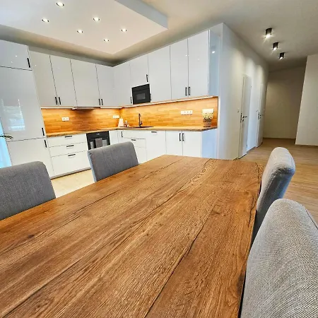 3 2x Balcony, New Building, 21 Appartamento *